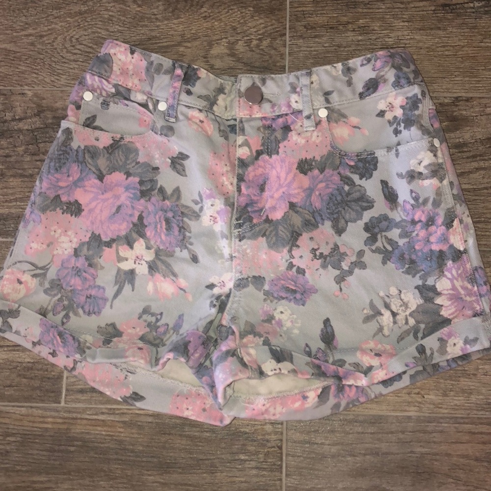 Urban outfitters Kimuchi Blue floral “Mom” shorts
